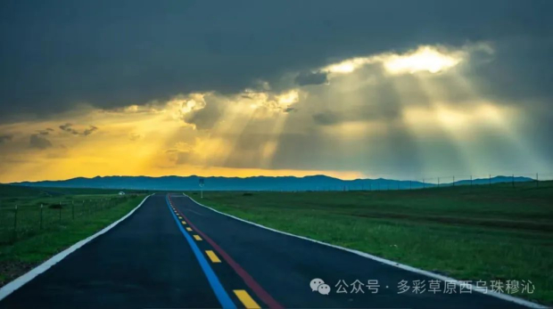 94112828322_0s (2).jpg 94112828322_0s (2).jpg